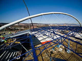 Zastřešení Rocknet arény v Chomutově (2010)