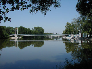 Lávka přes Vltavu v Českých Budějovicích (2002)