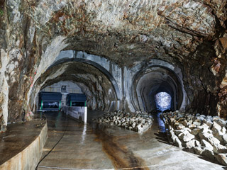 VD Labská: zvýšení retenční funkce rekonstrukcí spodních výpustí v obtokovém tunelu (2017–2019)